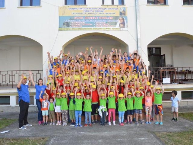 Gi rumenske og ukrainske barn en ukes uforglemmelig sommerleir for kun 250 kr