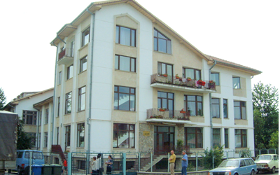 48image